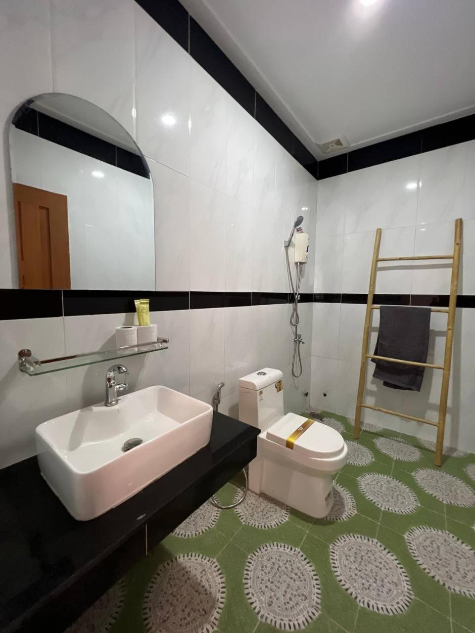 The Hub Kampot Hotel Luaran gambar
